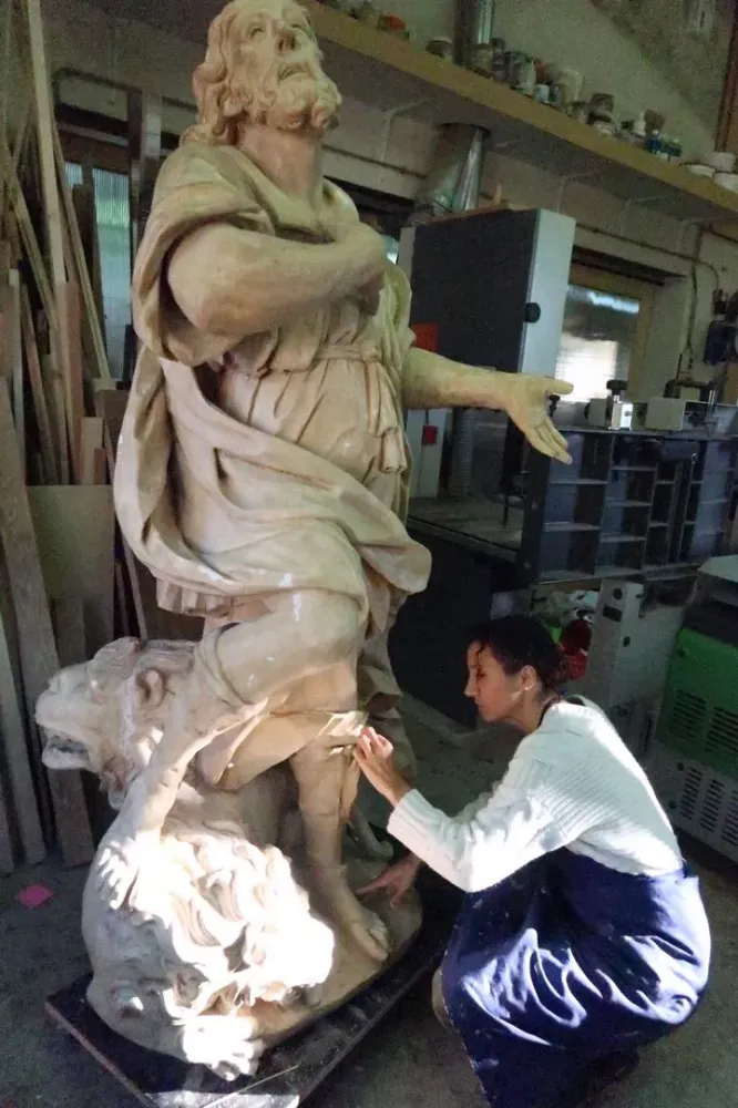 restauration peinture sur plâtre à Avignon